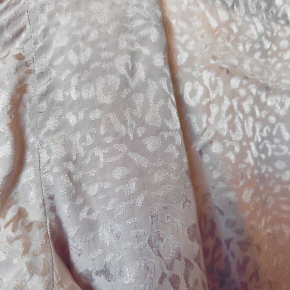 Torrid (2X) Jacquard Surplice Leopard Top - Shimmery Champagne Wrap Blouse - Picture 11 of 15